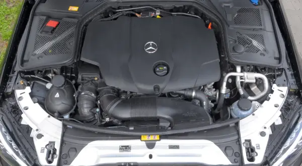 Mercedes W205: Kupić? Przewodnik po silnikach, usterkach i cenach