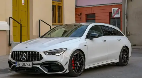 Mercedes CLA Shooting Brake: Wady, zalety, ceny. Czy to auto dla Ciebie?