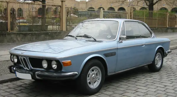 BMW E3 Coupe to mit! Prawda o E9, ikonie stylu i inwestycji