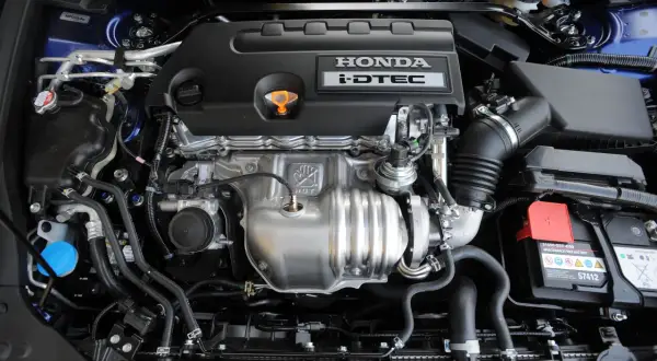 Honda Accord: Silnik idealny? Benzyna 2.0/2.4 czy diesel 2.2 i-CTDi?