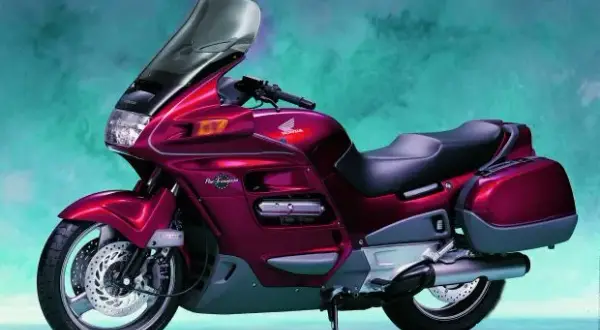 Honda ST 1100: Czy warto kupić? Przewodnik i typowe usterki