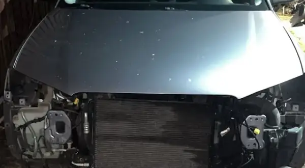 Demontaż chłodnicy Audi A3: Krok po kroku i na co uważać?